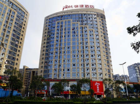 尚客優揚州萬（wàn）馬濱河城店